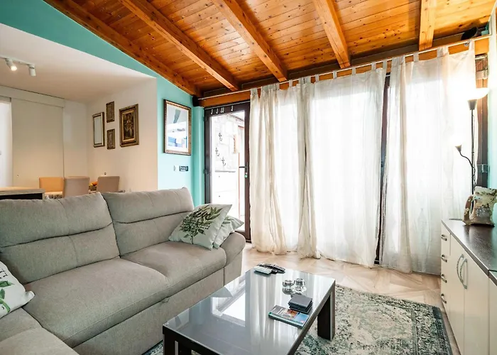 Apartment & Room Sunset Beach - One Bedroom Apartment With Terrace And Garden View