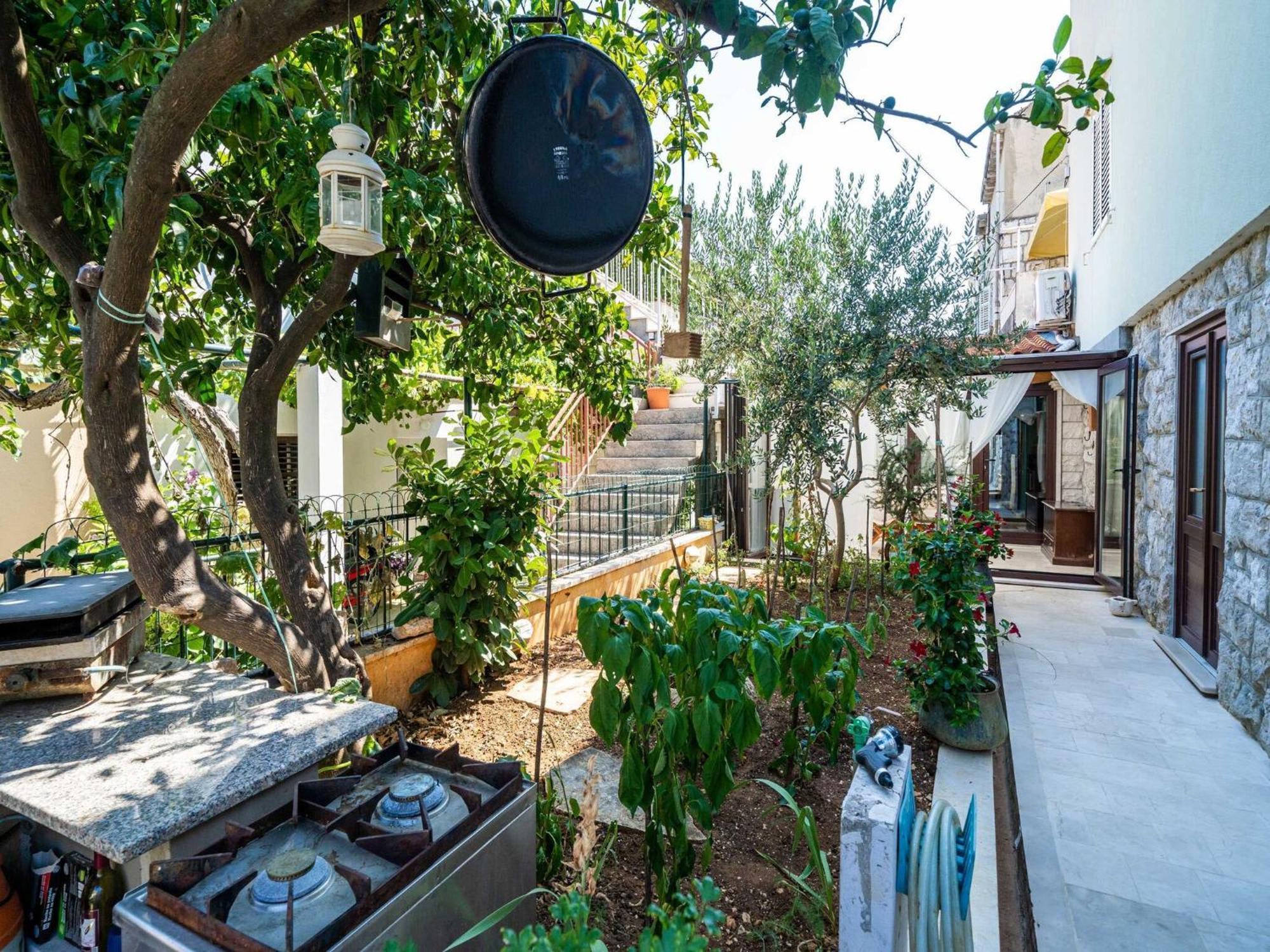 & Sunset - One Bedroom With Terrace And Garden View Leilighet