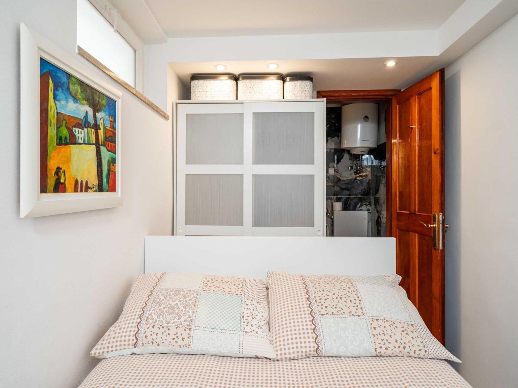 Apartment & Sunset - One Bedroom With Terrace And Garden View